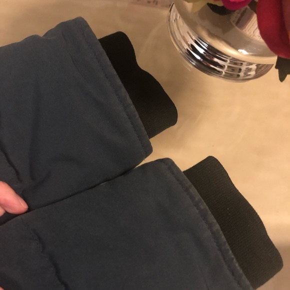 100% Authentic Canada Goose Beechwood Parker - Picture 2 of 5